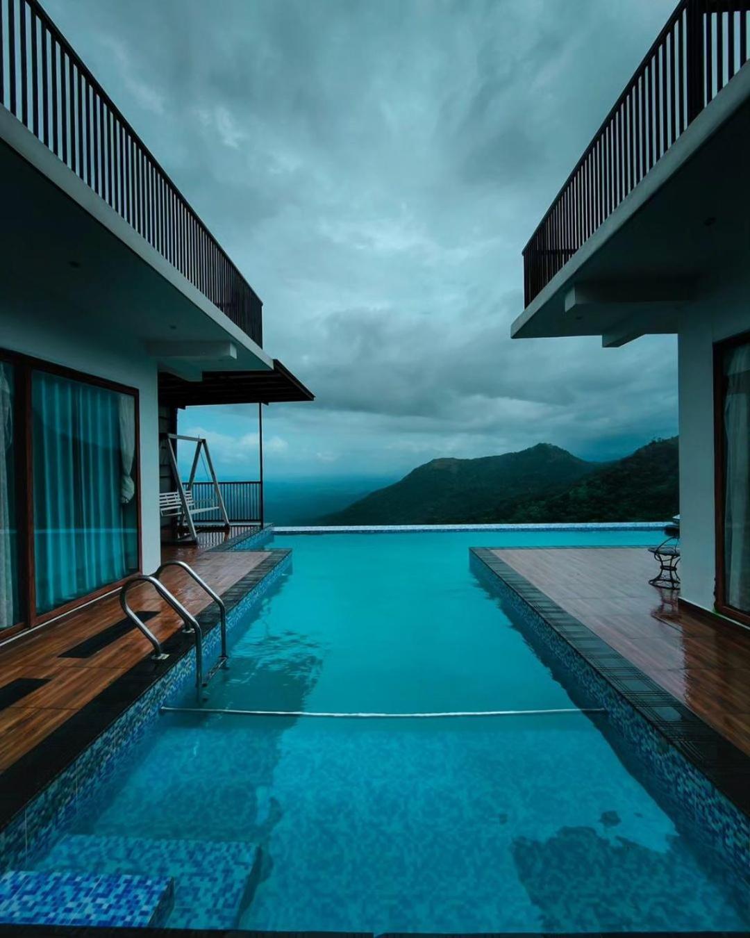 Villa Durrah Hillview Kakkadampoyil Exterior foto